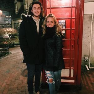 Meet your Posher, Niki